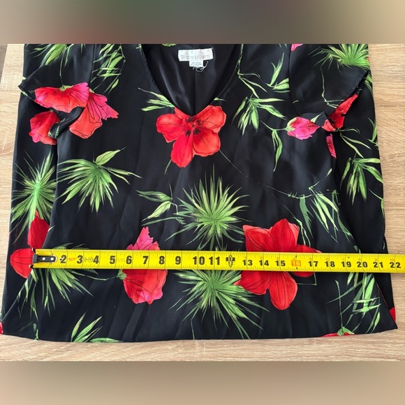 Dressbarn floral dress - Picture 3 of 3